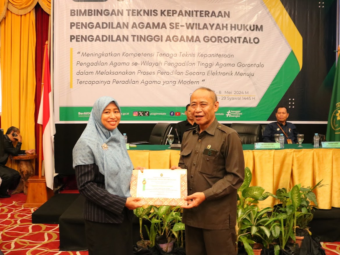 Foto Ibu Ketua