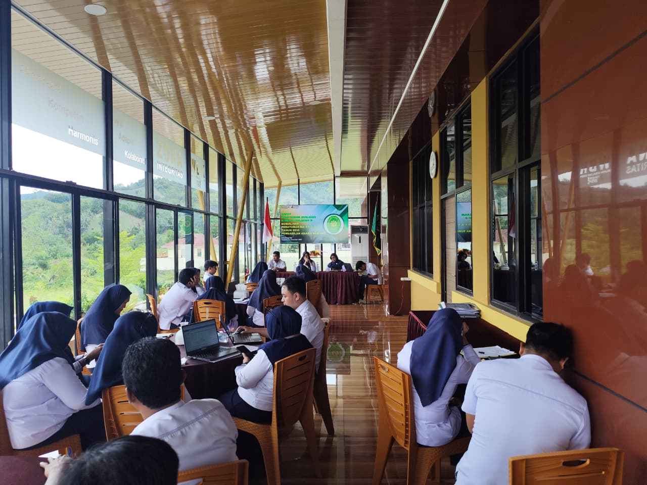 0112 MonevPerma2 11zon