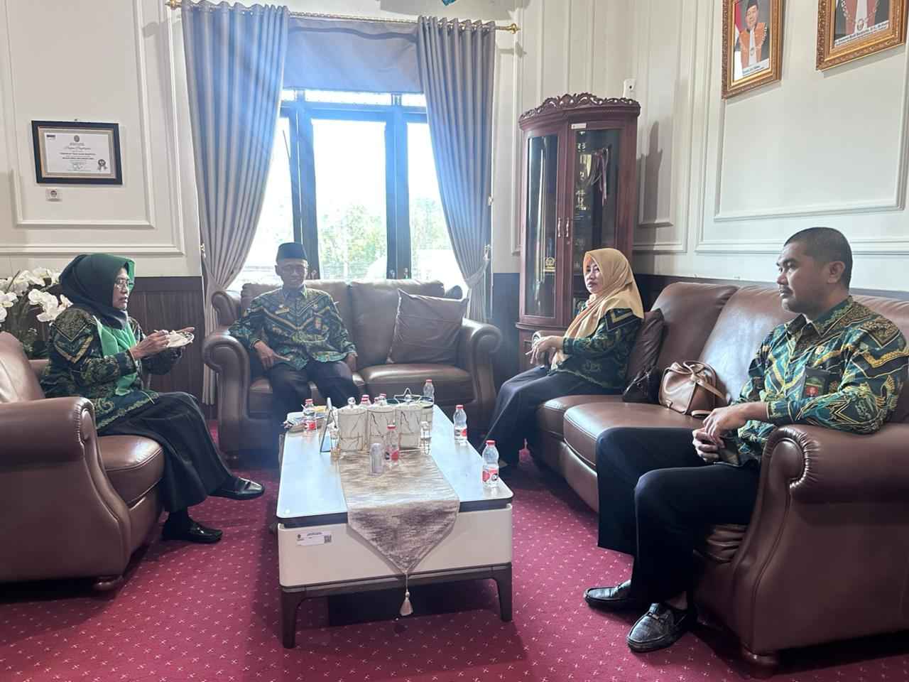 KETUA DAN PANITERA PENGADILAN AGAMA SUWAWA  LAKSANAKAN SILATURAHMI KE PTA GORONTALO PASCA IDUL FITRI 1447 H