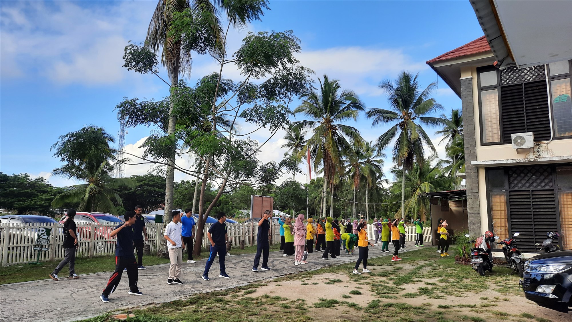 20210618 075039 2000 x 1125