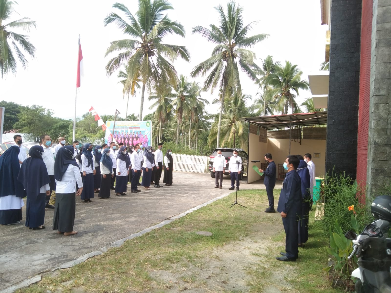 senin 20 2