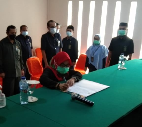 pelantikan bu sitti 2